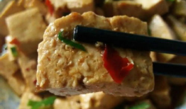 炒麻豆腐的做法,麻辣鲜香，回味无穷的川味佳肴
